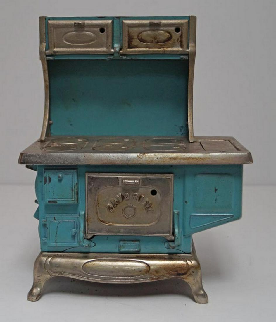 Antique Favorite Wood Burning Stove Cast Iron Toy (1 of 6)