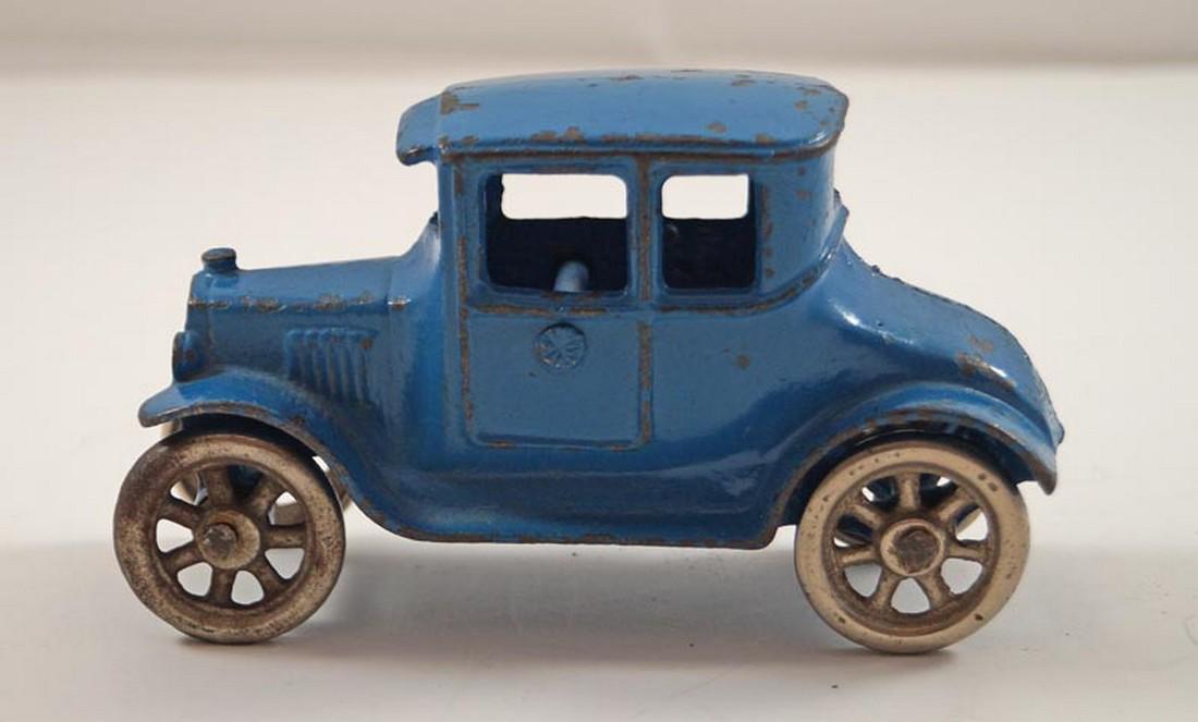 Antique Ford Coup Car Cast Iron Arcade Toy (1 of 5)