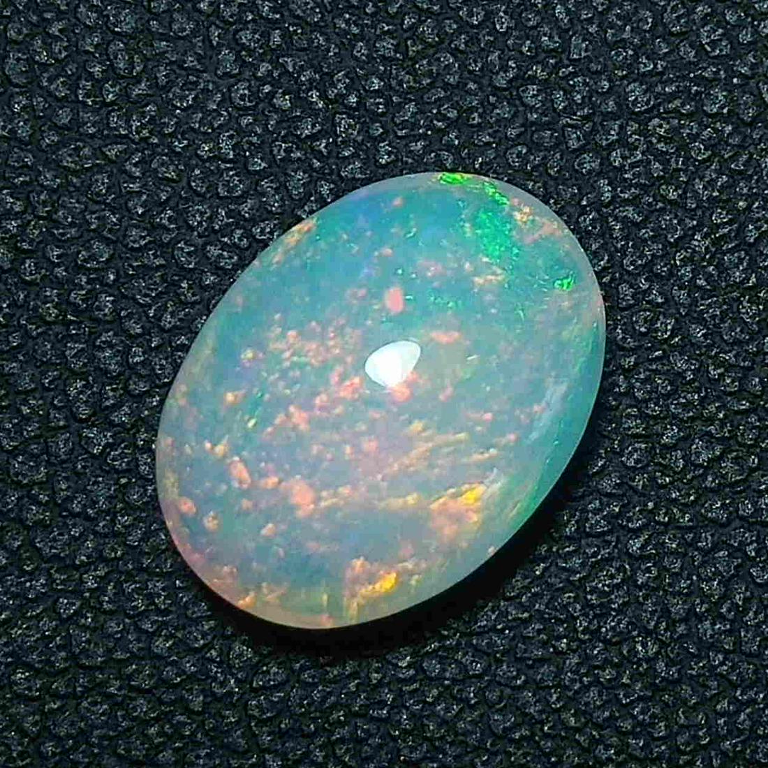 3.65 CTS GOOD LUSTER NATURAL ETHIOPIAN WELO OPAL OVAL (1 of 6)
