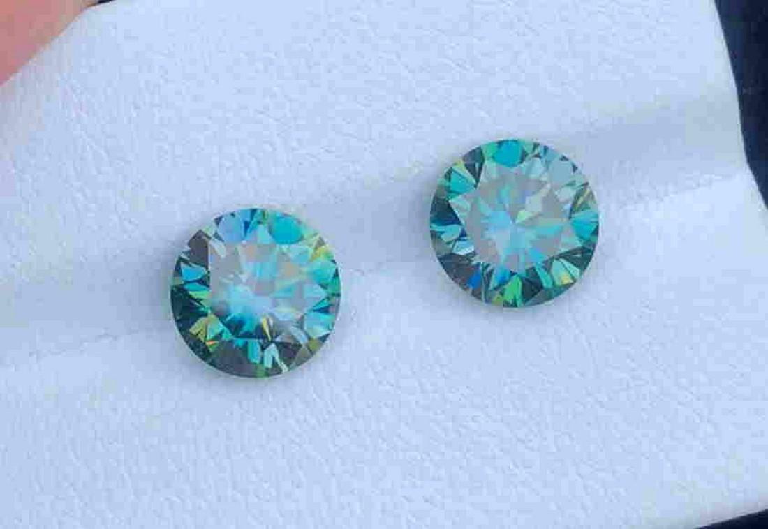 4.5 Carats Beautiful Pair Pieces Moissanite: Title: 4.5 Carats Beautiful Pair Pieces Moissanite Gemstones: Moissanite Carat Weights: 4.5 Carats Size/Dimensions: 8x8x5 MM Additional Info: NATURAL Reserve: $60.00 Shipping: Domestic: Flat-rat