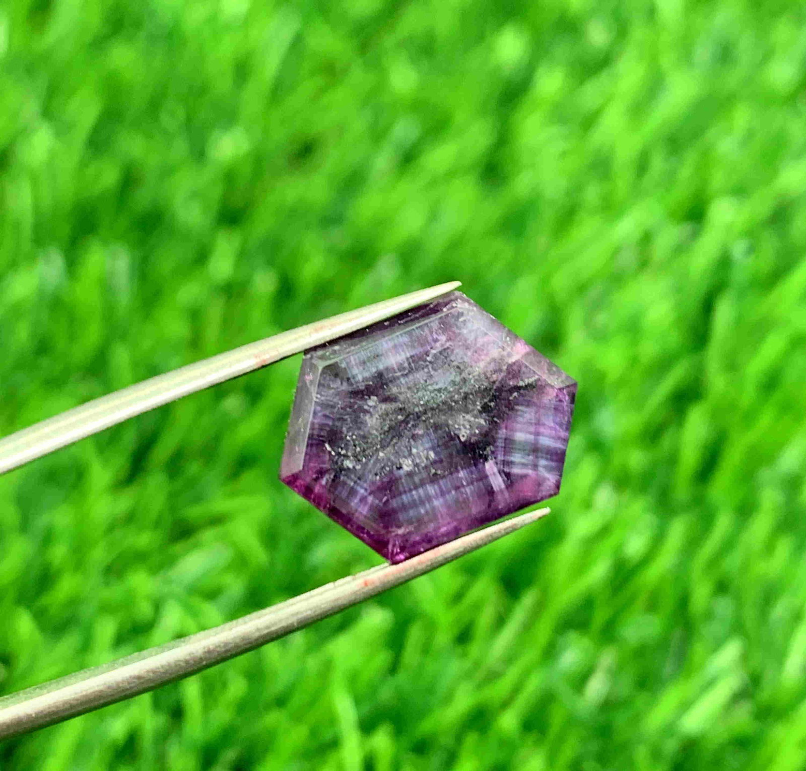 6.45 Carat Extremly Rare Natural Trapiche Sapphire: Title: 6.45 Carat Extremly Rare Natural Trapiche Sapphire Carat Weights: 6.45 Carat Size/Dimensions: 15x11x3 mm Origin: Kashmir Pakistan Treatment: Natural Reserve: $120.00 Shipping: Domestic: Flat-r