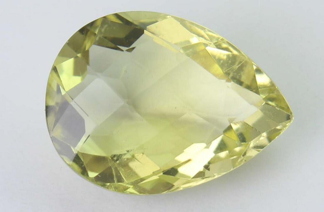 7.94 Ct Natural Lemon: No Reserve! Gemstone : Natural Lemon Origin : Brazil Weight : 7.94 carats Dimensions : 16x12 mm Shape/Cut : Pear cut Colour: Yellow Transparency: transparent Clarity: VVS Treatment : none Shippi