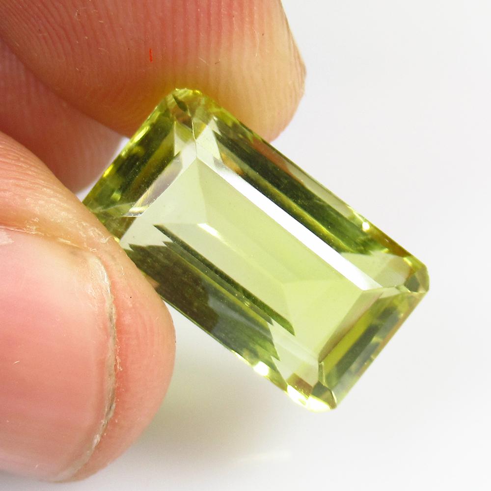 9.12 Ctw Natural Lemon Quartz Octagon Cut: No Reserve! Title: 9.12 Ctw Natural Lemon Quartz Octagon Cut Stone Clarity: VVS Gemstones: Lemon Quartz Carat Weights: 9.12 Size/Dimensions: 16.50 x 9.50 x 7.70 mm Additional Information: Top Class Lu