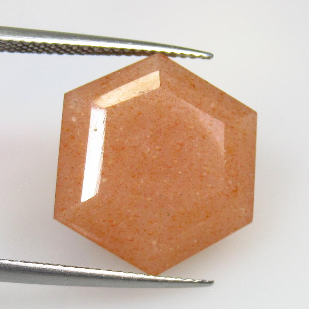 13.40 Ctw Natural Moonstone Hexagon Cut: No Reserve! Title: 13.40 Ctw Natural Moonstone Hexagon Cut Stone Clarity: Opaque Gemstones: Moonstone Carat Weights: 13.4 Size/Dimensions: 15.90 x 15.80 x 8.40 mm Additional Information: Nice Hexagon