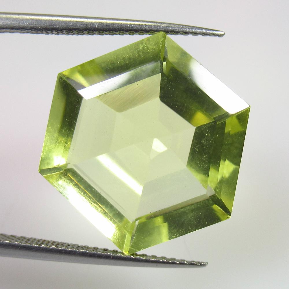 15.18 Ctw Natural Lemon Quartz Hexagonal Cut: No Reserve! Title: 15.18 Ctw Natural Lemon Quartz Hexagonal Cut Stone Clarity: VVS Gemstones: Lemon Quartz Carat Weights: 15.18 Size/Dimensions: 16.80 x 16.50 x 8.50 mm Additional Information: Good Lu