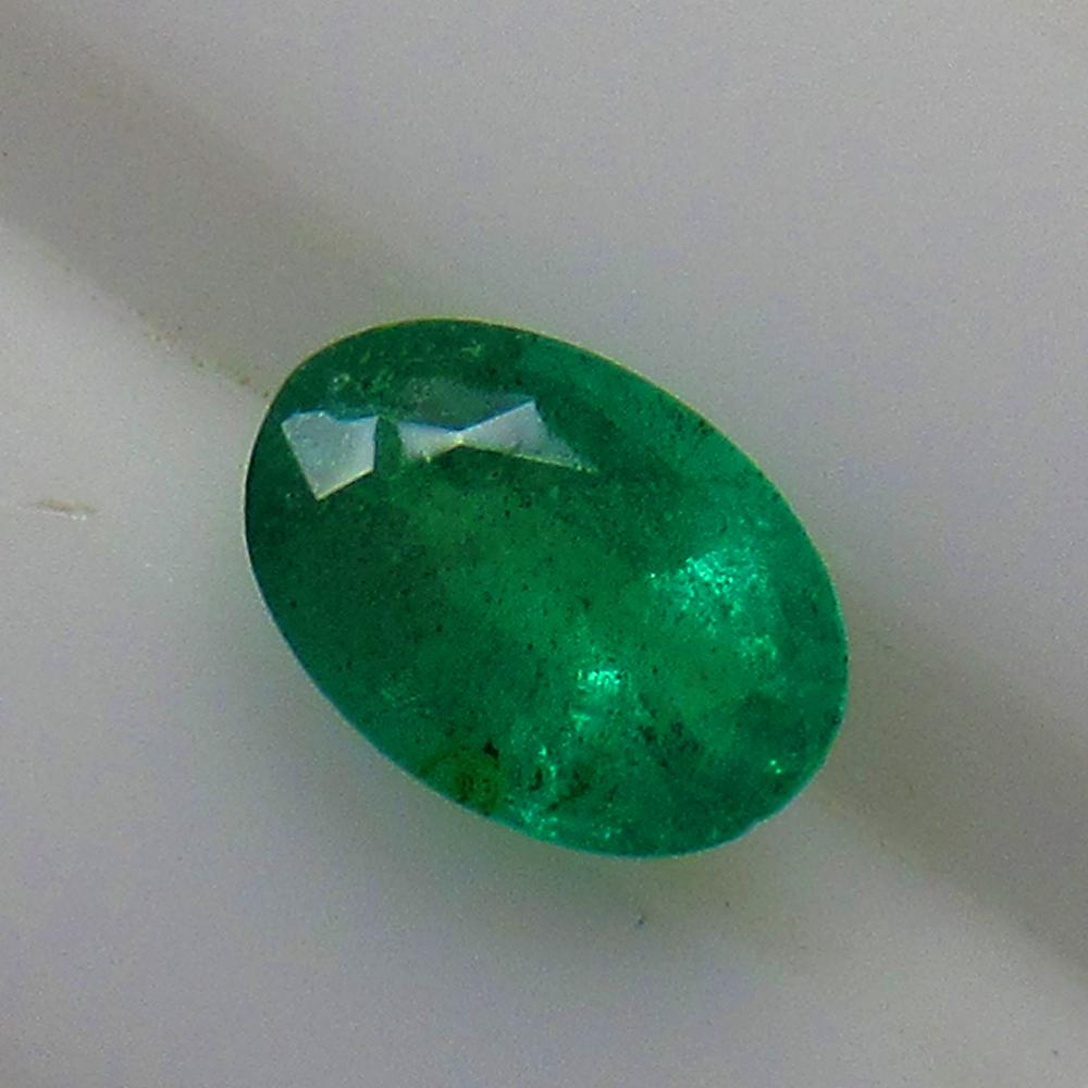 0.42 Ct Natural Zambian Emerald Oval Cut (1 of 3)