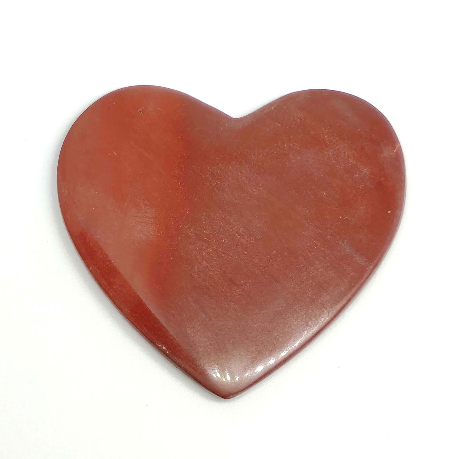 90.45 ct Natural Jasper Heart: No Reserve! Title: 90.45 ct Natural Jasper Heart Additional Information: Gemstones: Natural Jasper Carat Weights: 70.45 ct Size/Dimensions: 42 x 40 x 6 mm Origin : Indonesia Materials: Jasper Weight U