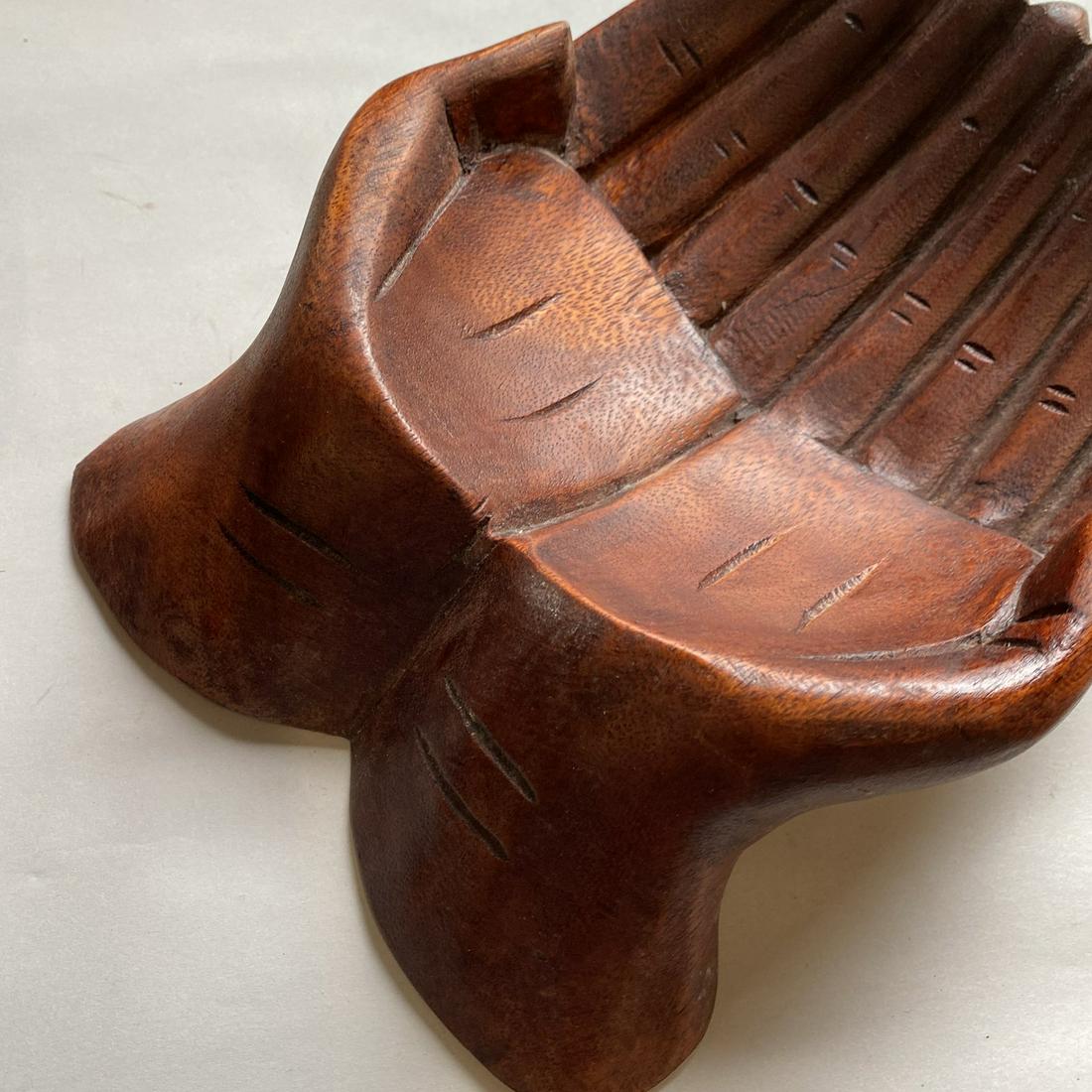 1990s Wooden Open Hand Bowls - a Pair: Beautiful pair of wooden hand carved open hands bowls- perfect as a catchall in an entryway or Console table. Reserve: $60.00 Shipping: Domestic: Flat-rate of $29.00 to anywhere within the contiguous 