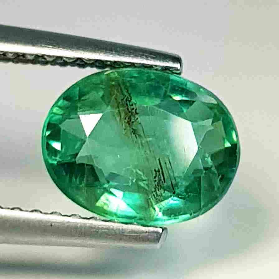 1.94 Ct Natural Emerald Oval Cut (1 of 5)
