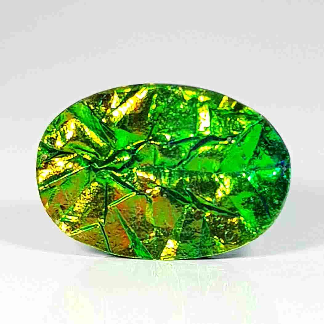 4.68 ct Australian Doublet Opal: No Reserve! Title: 4.68 ct Australian Doublet Opal Color/Clarity: Opaque Loosegemstone Carat Weights: 4.68 Size/Dimensions: 15.10 x 10.60 x 3.20 Additional Information: Oval - Australia Shipping: Dome