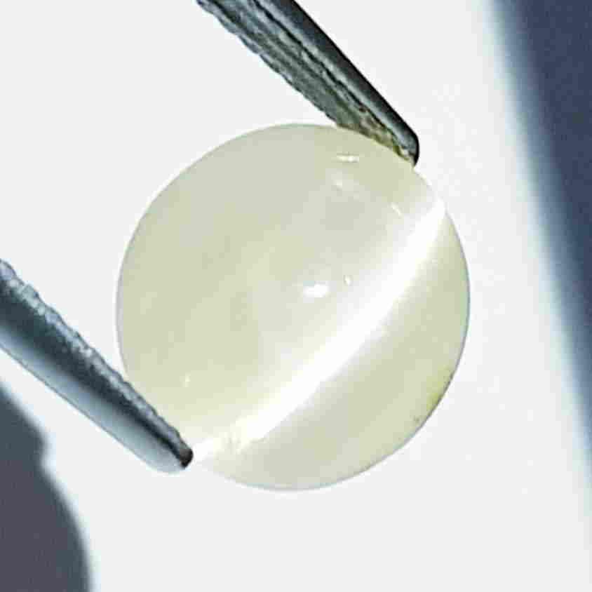 2.94 ct Natural Opal Cat's Eye (1 of 5)