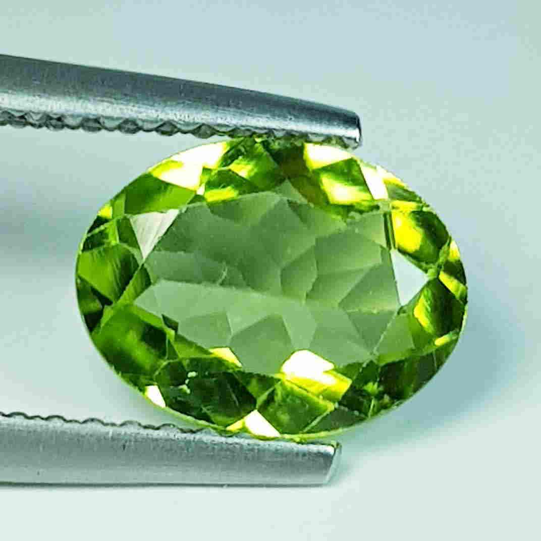 1.59 Ct Natural Peridot Oval Cut (1 of 5)