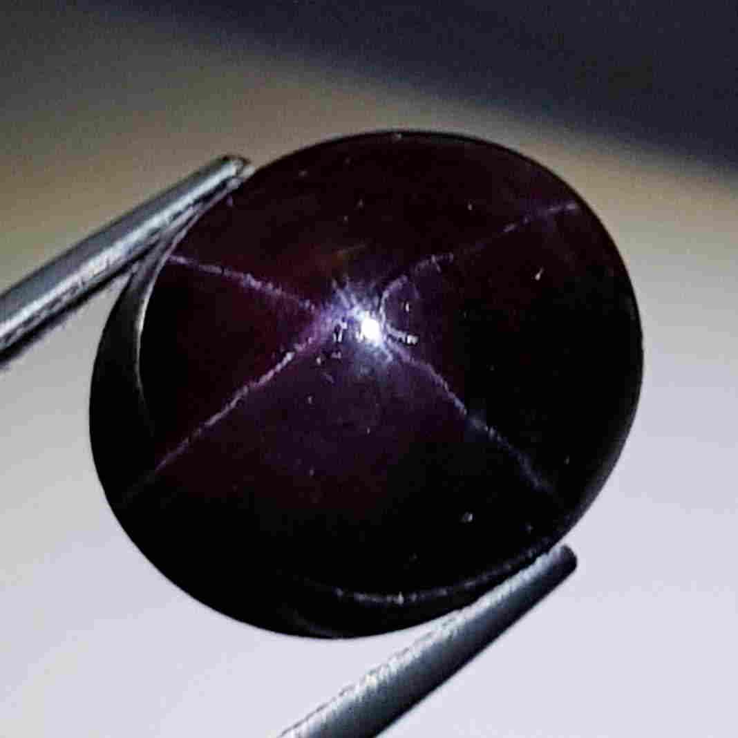 Natural Four Ray Star Garnet 22.71 ct (1 of 5)