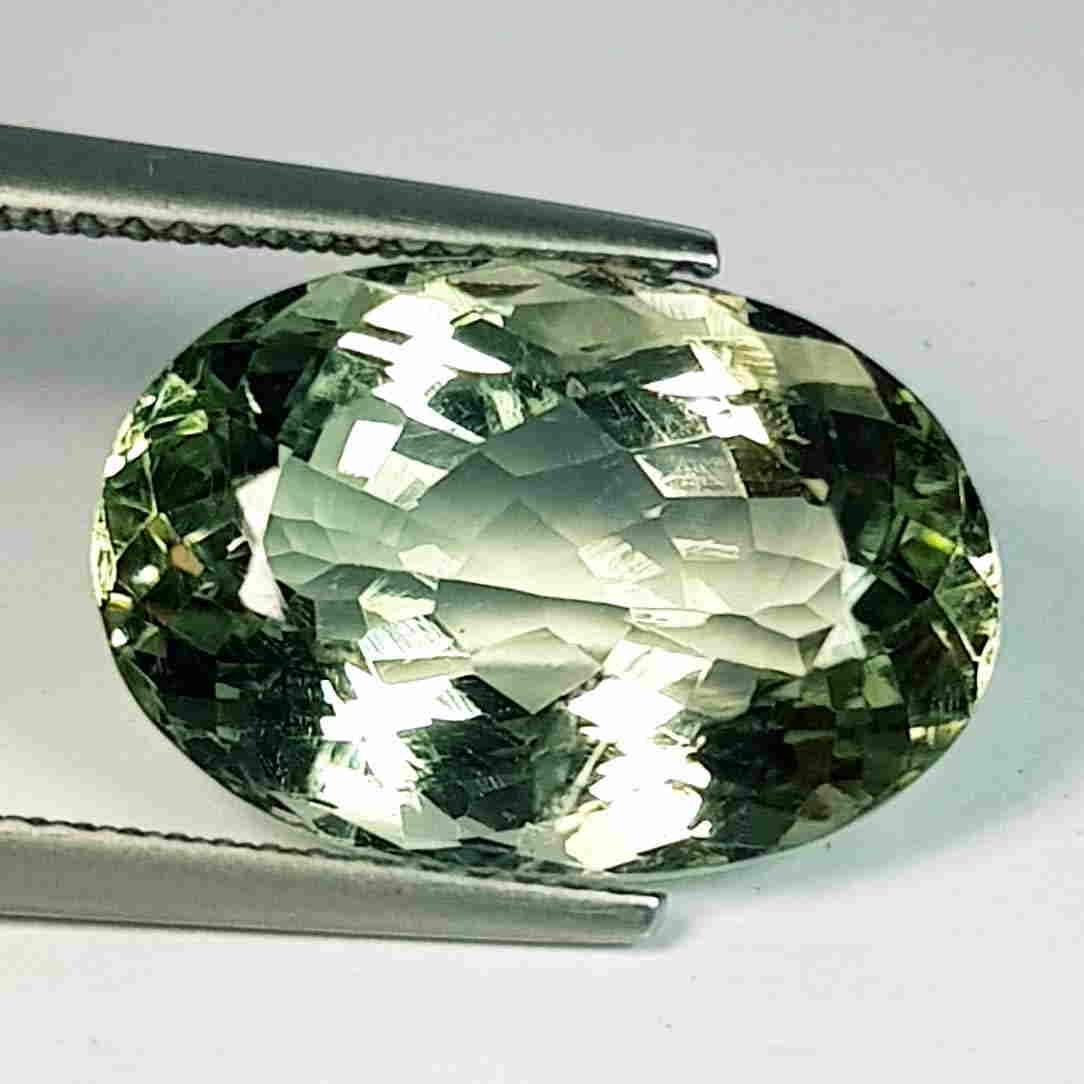 Natural Green Amethyst Oval Cut 10.91 Ct (1 of 5)