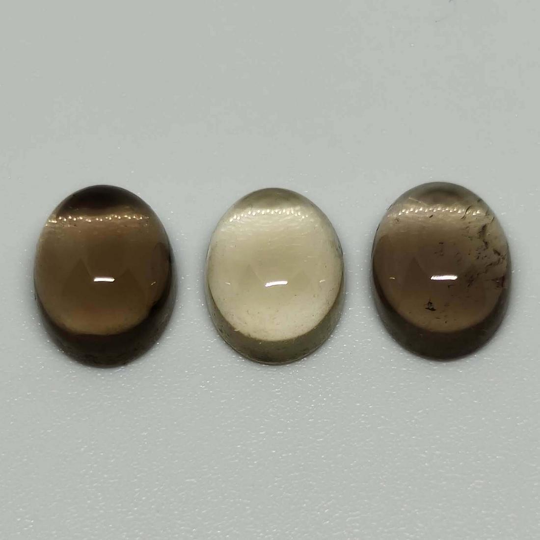 7.10 ct Natural Smoky Quartz Lot: No Reserve! Gemstones: Smoky Quartz Carat Weights: 7.10 ct Size/Dimensions: 9 x 7 x 4.5 mm Origin : Scotland Shipping: Domestic: Flat-rate of $7.00 to anywhere within the contiguous U.S. International