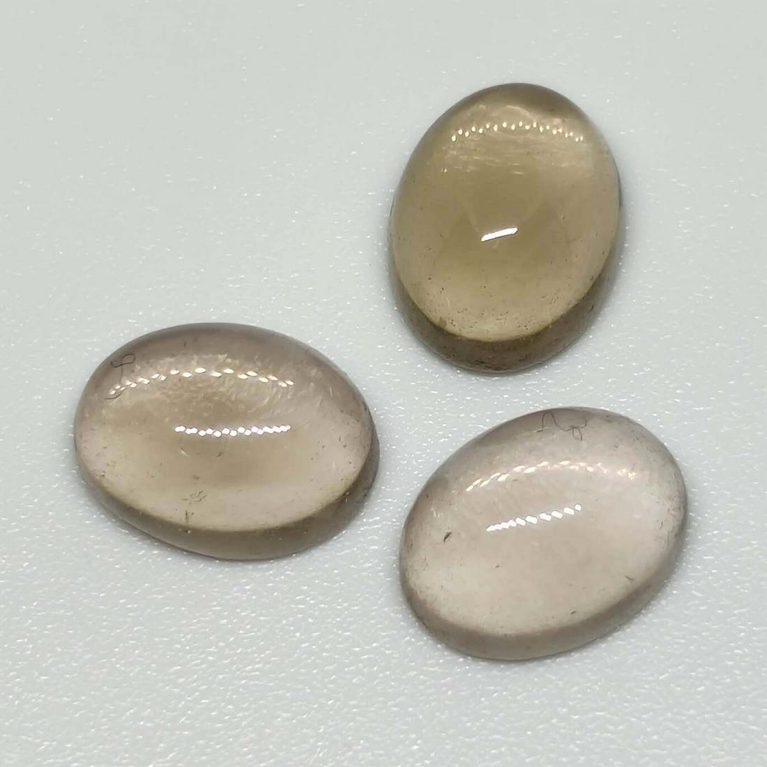 6.60 ct Natural Smoky Quartz Lot: No Reserve! Gemstones: Smoky Quartz Carat Weights: 6.60 ct Size/Dimensions: 9 x 7 x 4 mm Origin : Scotland Shipping: Domestic: Flat-rate of $7.00 to anywhere within the contiguous U.S. International: 