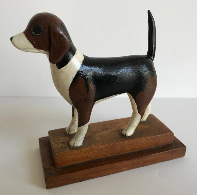 Beagle Dog Carving (1 of 3)