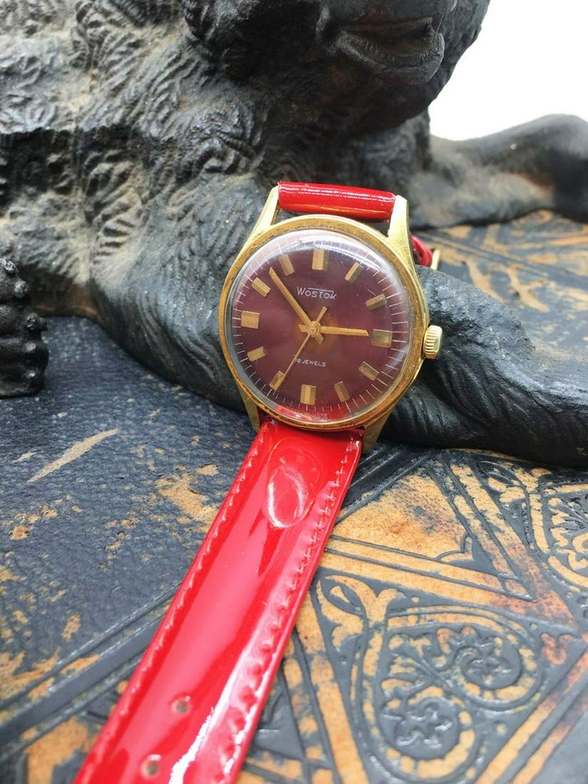 Wostok vintage men wrist watch russian antique unisex: Materials Band material: Leather Gold, Stainless steel Wostok vintage men wrist watch russian antique unisex black USSR watches / Vostok USSR wrist watch + Leather strap ?81 Watch - "Wostok" Specifica