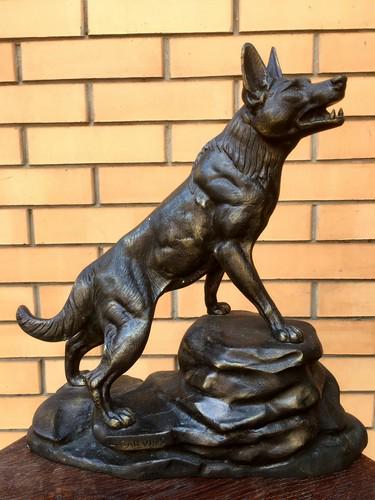 Art Deco dog statue signed Louis-Albert Carvin (1 of 9)