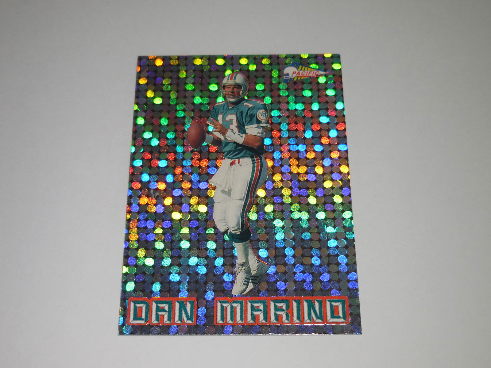 1993 PACIFIC DAN MARINO RARE CIRCULAR PRISM HOLO (1 of 2)