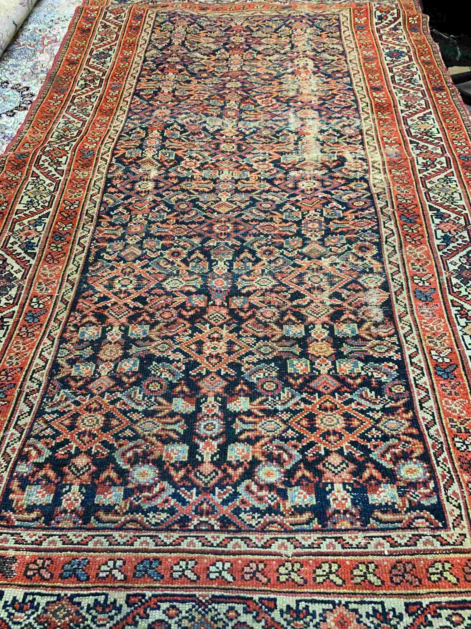 Antique Hand Knotted Persian Farahan rug 6x3.9 ft: Title: Antique Hand Knotted Persian Farahan rug 6x3.9 ft Date/Period: 1980 Origin: ran Dimension: Materials: 100 % Wool Reserve: $175.00 Shipping: Domestic: Flat-rate of $65.00 to anywhere within the