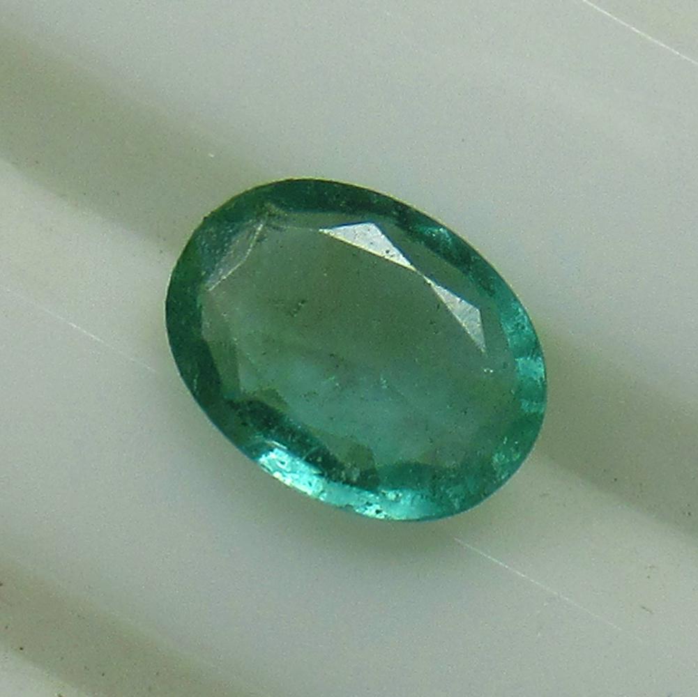 0.89 Ct Natural Zambian Emerald Oval Cut (1 of 2)