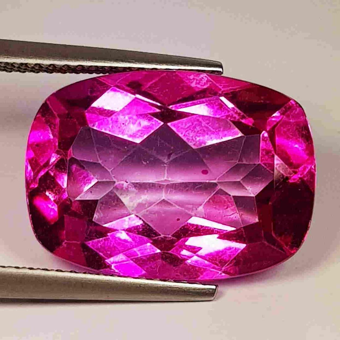 18.10 ct Natural Pink Topaz Cushion Cut (1 of 5)