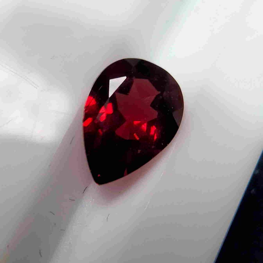 Natural Pear Cut 0.80 Carats Garnet Loose Gemstone (1 of 8)