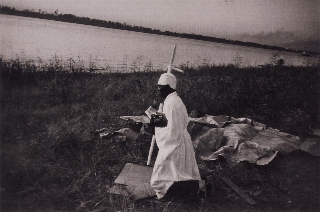 ROBERT FRANK - Mississippi River, 1956: Artist: Robert Frank Title: Mississippi River, 1956 Medium: Photo Litho, 2008, USA Dimension:7.5x4.95" Description: Heat Wax Mounted on 8.5x11" Conservation Board Artist Bio: Robert Frank (1924 - 2019