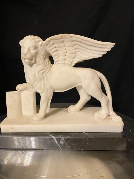 Vintage The Lion of Saint Mark on marble stone. (1 of 11)