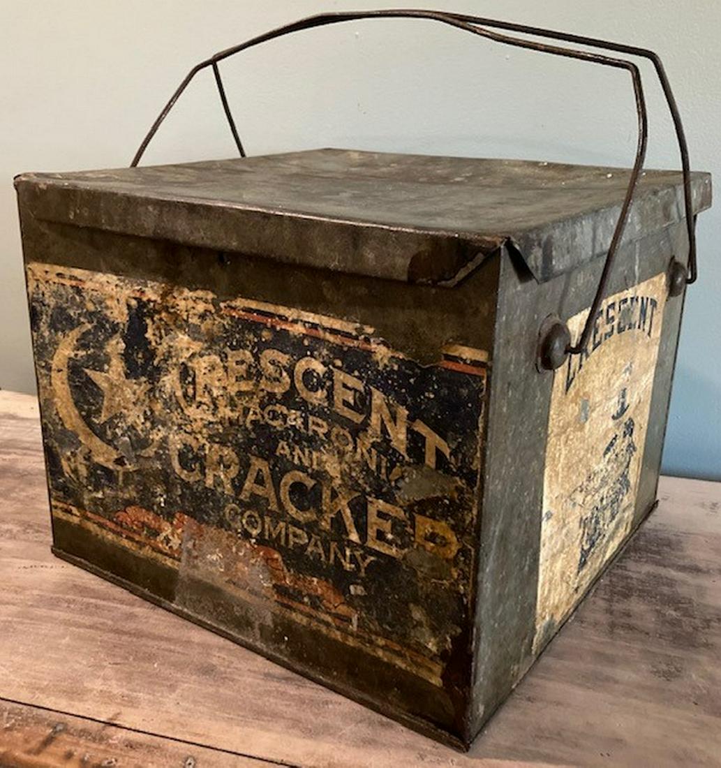 Primitive CRESCENT CRACKER BOX (1 of 11)