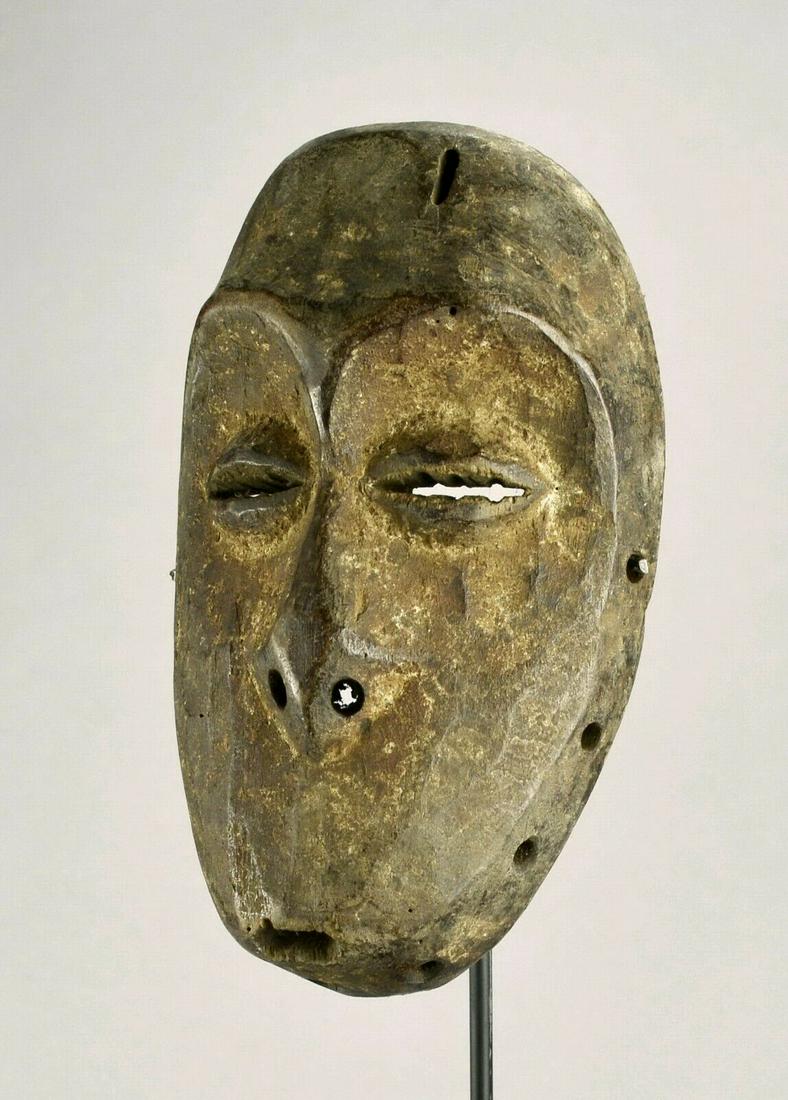 Beautiful LEGA idimu Wood Mask cult of the Bwami Congo: CONGO DRC LEGA idimu Mask Beautiful old Lega mask. See also the mc1204 mask which is most likely from the same hand (last picture) Idimu masks are significantly larger than Lukwakongo masks, but styli