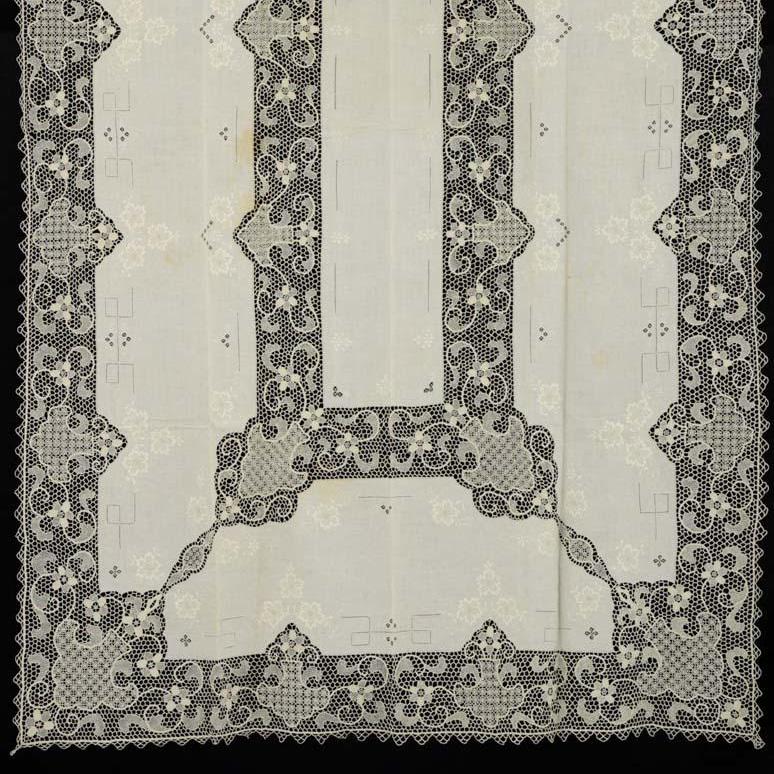 Hand-Embroidered Venice Beige Linen Tablecloth (1 of 5)