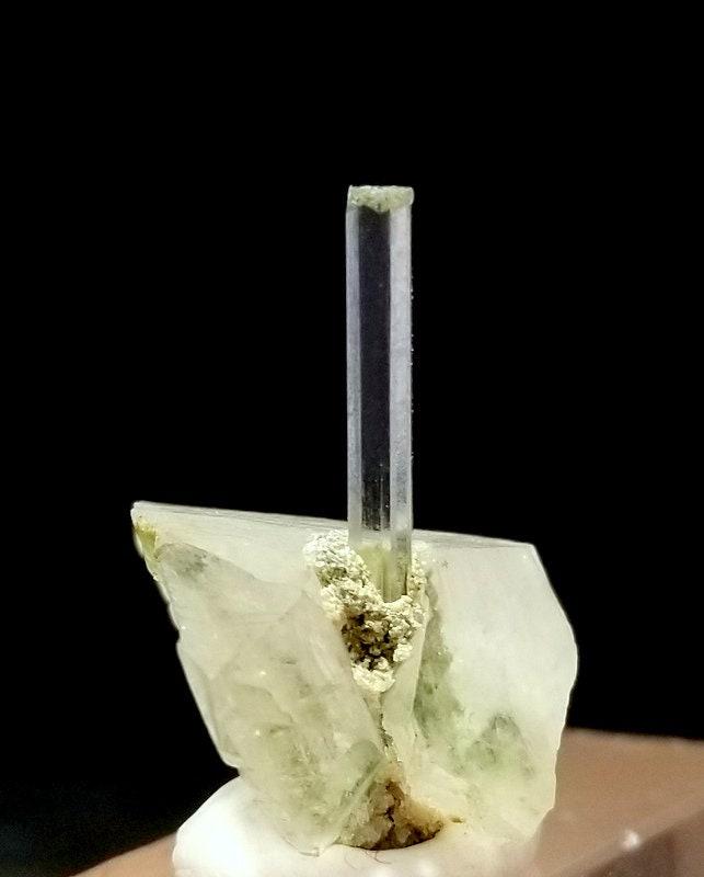 20 Carets Lovely Natural Aquamarine Crystals With: 20 Carets Lovely Natural Aquamarine Crystal With Quartz Specimen From Skardu pakistan size 23mm 16mm 23mm weight 20 Carets Reserve: $20.00 Shipping: Domestic: Flat-rate of $10.00 to anywhere within th