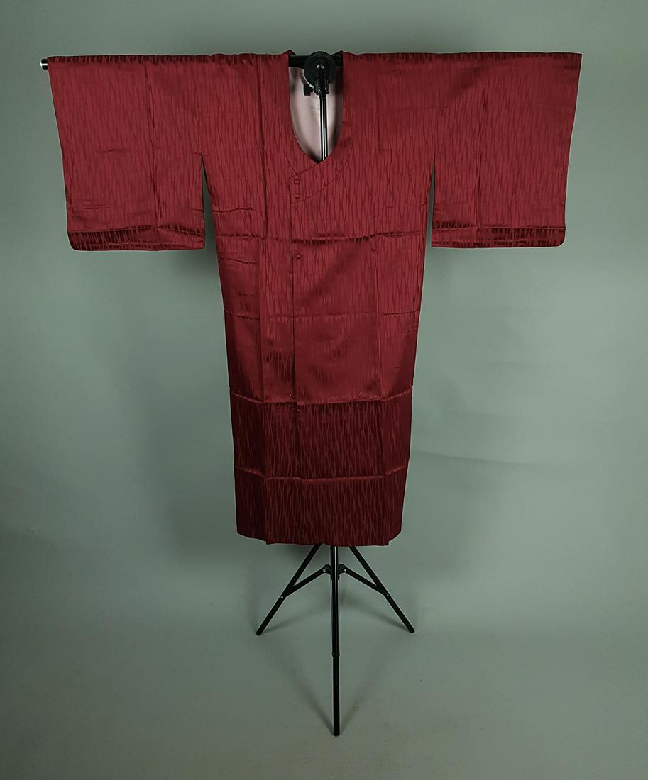 RED STRIPPED SATIN SILK KIMONO (1 of 8)