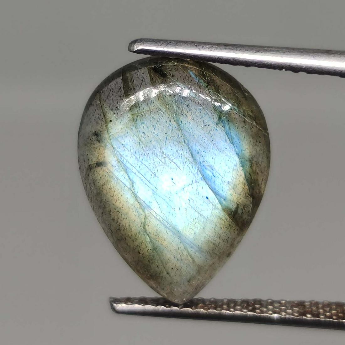 5.85 ct Natural Multicolor Labradorite (1 of 2)