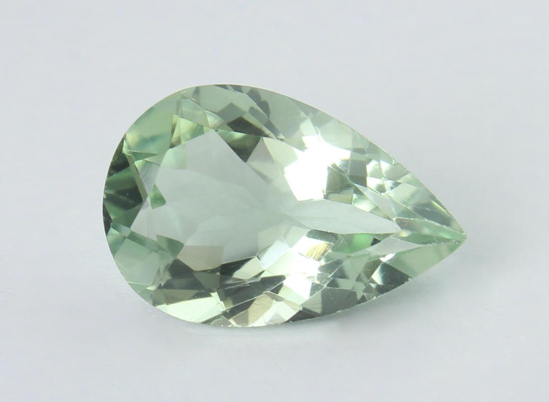 1.34 Cts Natural Aquamarine Lot: No Reserve! Gemstone : Natural Aquamarine Origin : Australia Weight : 1.34 carats Dimensions : 5x5 mm Shape : Round Cut Number Of Stone : 3 Color : Colorles Treatment : No Treatment Transparency : Tra