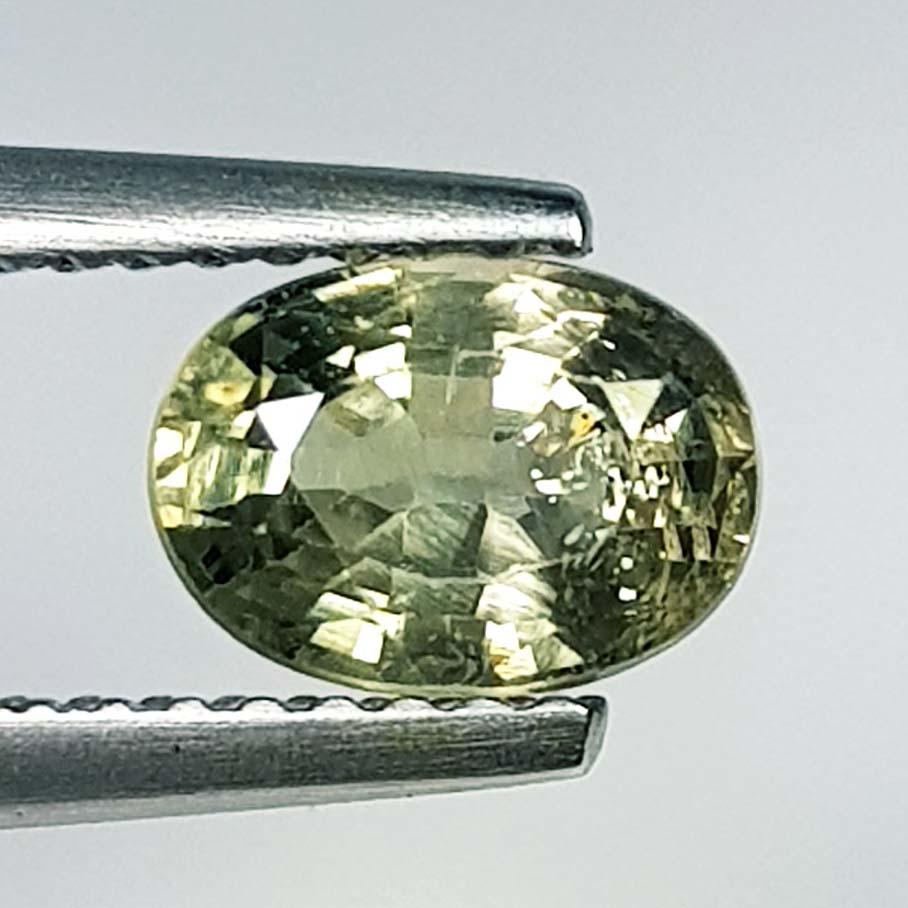 1.32 ct Natural Green Sapphire: No Reserve! Title: 1.32 ct Natural Green Sapphire Color/Clarity: VS Carat Weight: 1.32 Dimensions: 7.20 x 5.30 x 3.70 Additional Information: Oval - Burma Shipping: Domestic: Flat-rate of $7.00 to a