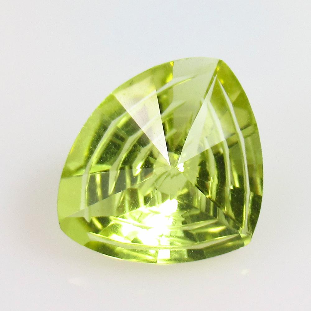 6.70 Ct Natural Lemon Quartz Laser Cut: No Reserve! Title: 6.70 Ct Natural Lemon Quartz Laser Cut Stone Clarity: VVS Gemstone: Natural Lemon Quartz Carat Weights: 6.70 Size/Dimensions: 15.10 x 13.10 x 9.10 mm Additional Info: Good Luster / 