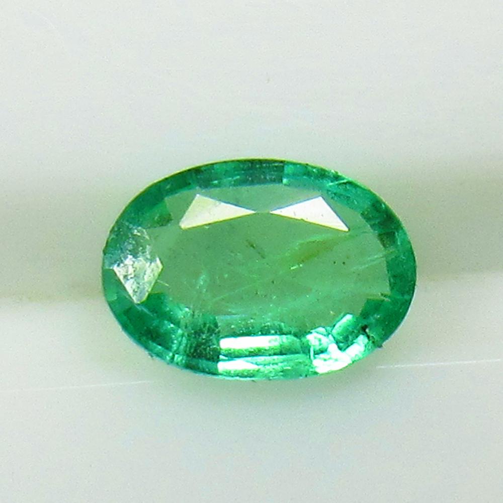 0.70 Ct Natural Zambian Emerald Oval Cut (1 of 2)