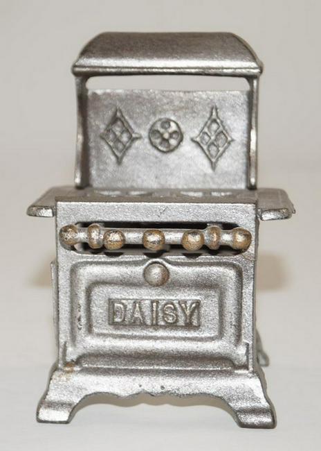 Antique Daisy Gas Stove Doll House Furniture Cast iron (1 of 4)