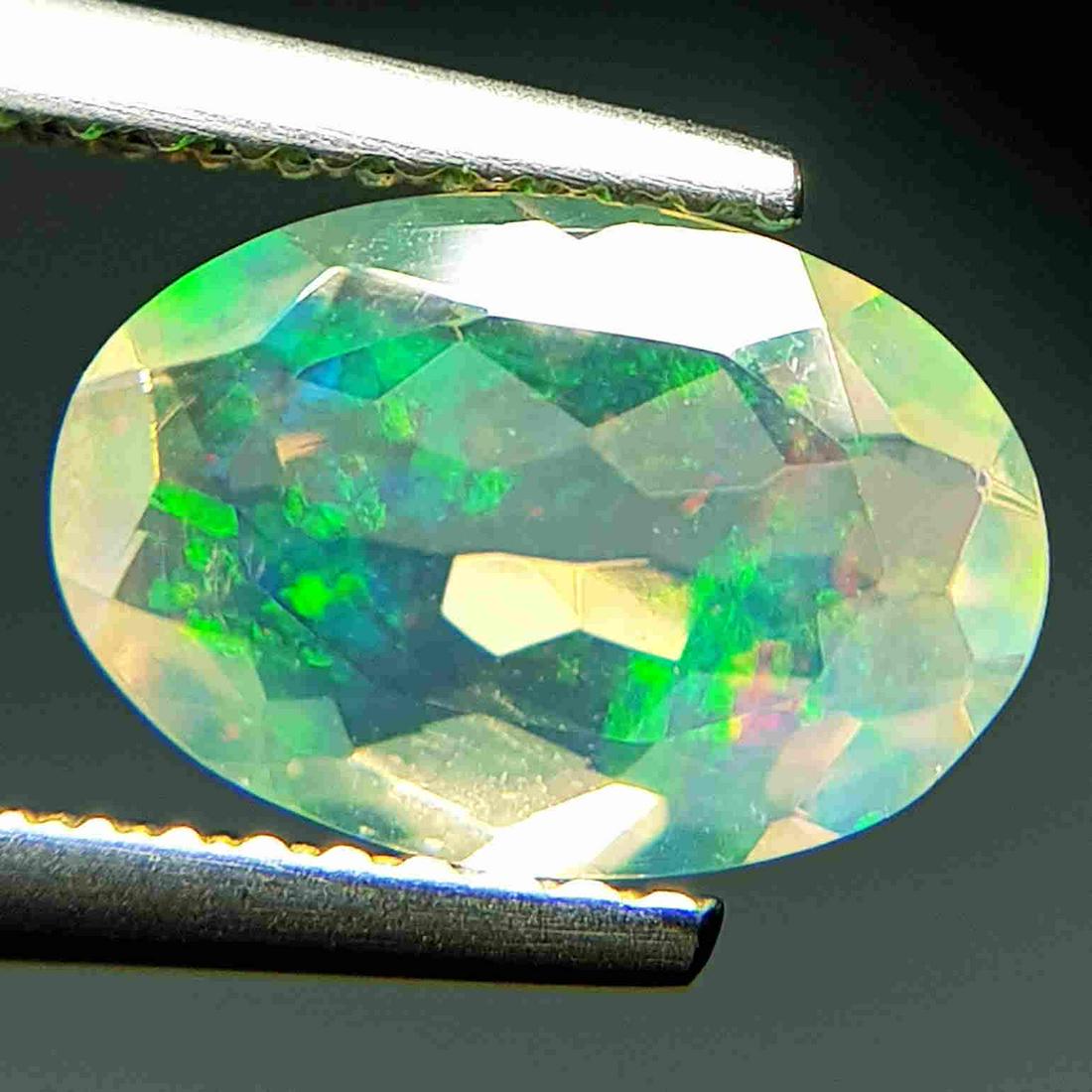 Natural Fire Opal Oval Cut 1.60 ct (1 of 5)