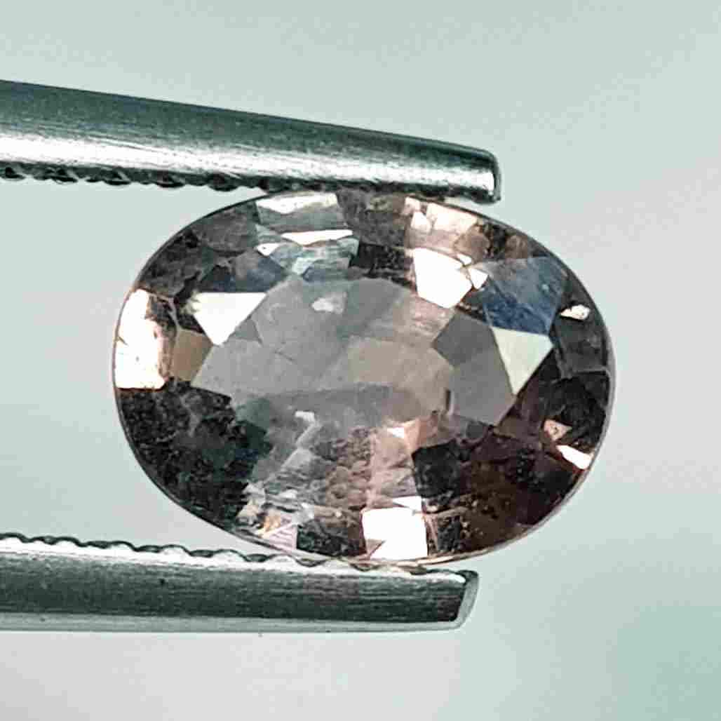 1.61 ct Natural Green Sapphire: No Reserve! Title: 1.61 ct Natural Green Sapphire Color/Clarity: VS Carat Weight: 1.61 Size/Dimensions: 8.00 x 6.00 x 3.60 Additional Information: Oval - Burma Shipping: Domestic: Flat-rate of $7.00