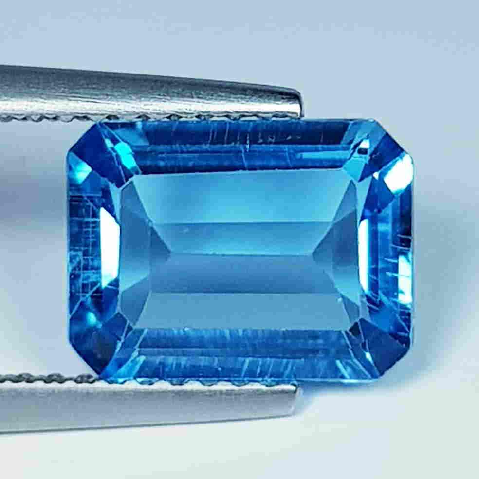 Natural Super Swiss Blue Topaz Octagon Cut 3.04 ct (1 of 5)