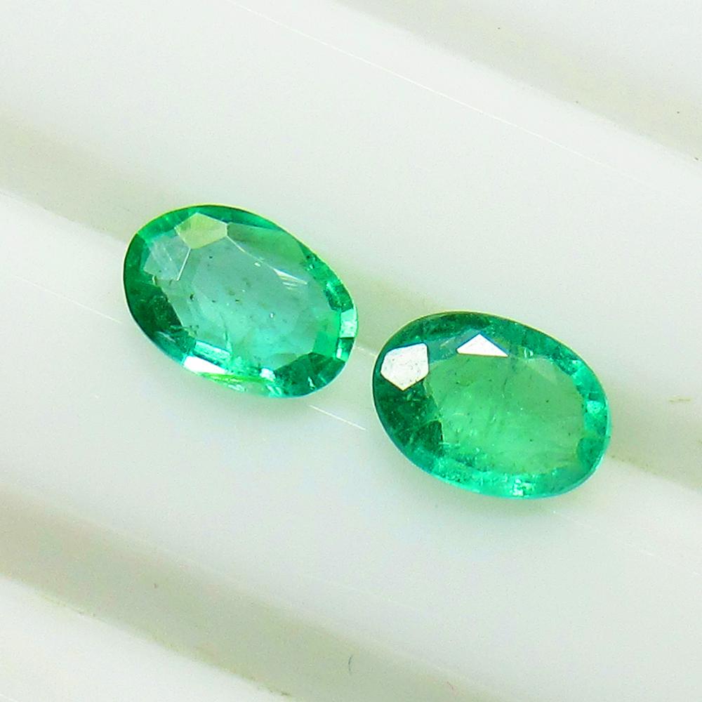 0.70 Ct Natural Zambian Emerald Oval Pair (1 of 2)