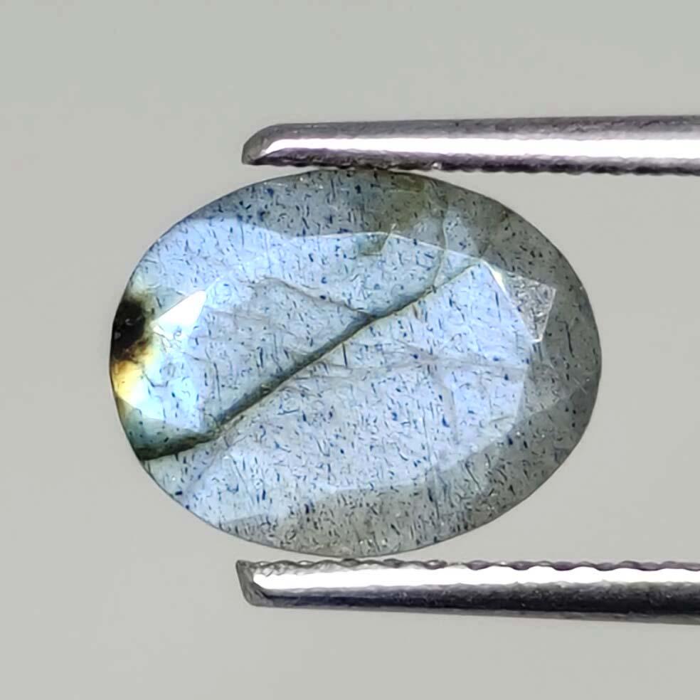 1.50 ct Natural Faceted Labradorite: No Reserve! Gemstones: Labradorite Carat Weights: 1.50 ct Size/Dimensions: 9 X 7 mm Origin : Labrador Shipping: Domestic: Flat-rate of $7.00 to anywhere within the contiguous U.S. International: Forei