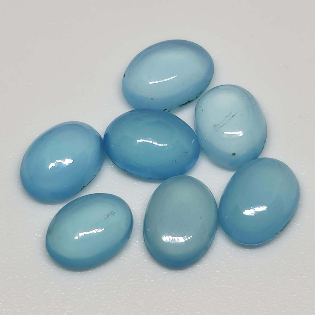 5.25 ct Natural Blue Chalcedony Lot: No Reserve! Gemstones: Chalcedony Carat Weights: 5.25 ct Size/Dimensions: 6.7 x 4.9 x 3 mm Origin : India Shipping: Domestic: Flat-rate of $7.00 to anywhere within the contiguous U.S. International: F