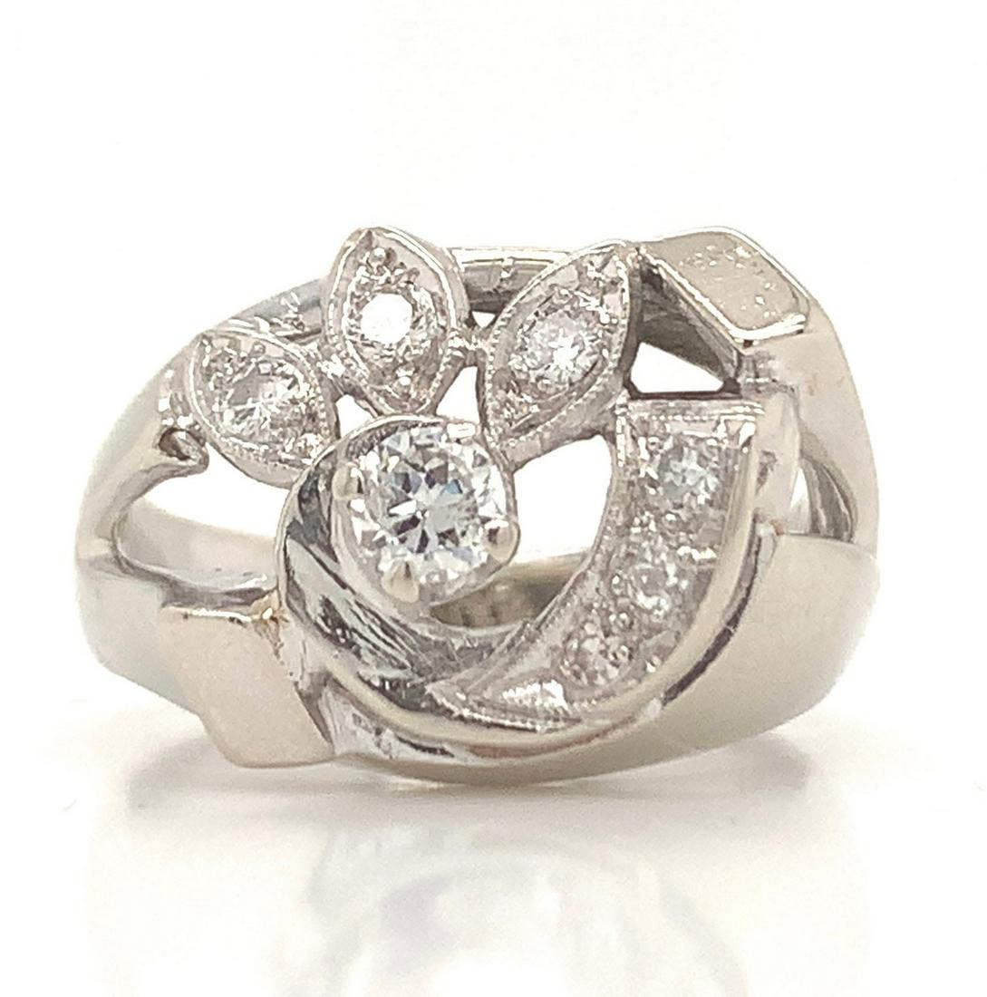 Vintage 14 carat diamond white gold ladies ring (1 of 10)