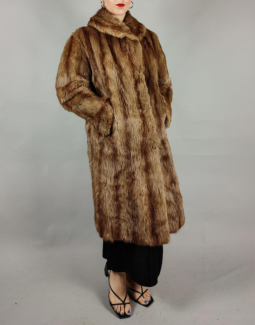 LIGHT BROWN MINK FUR COAT (1 of 7)