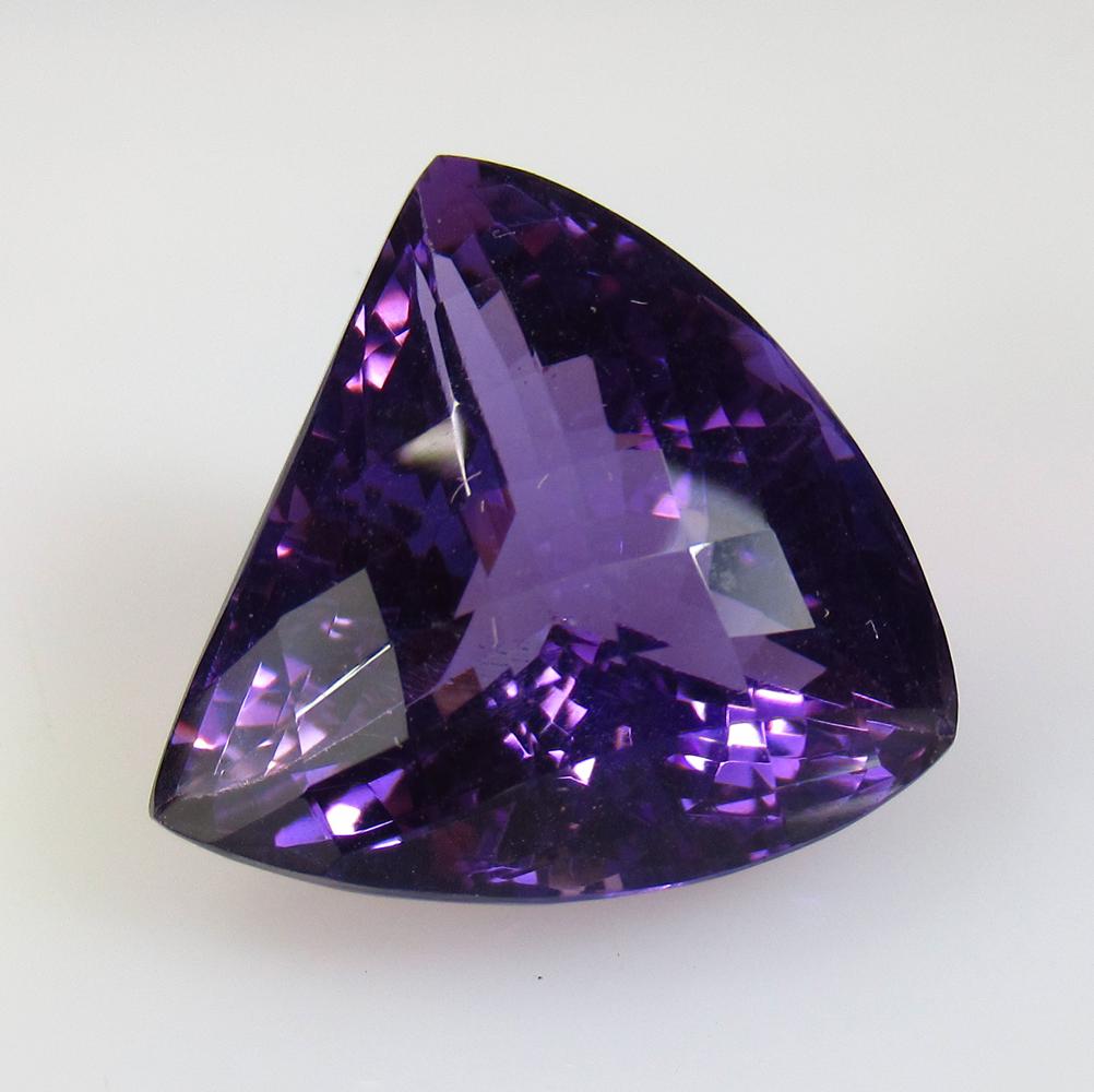 30.70 Ctw Natural Purple Amethyst Trillion Checkerboard (1 of 2)